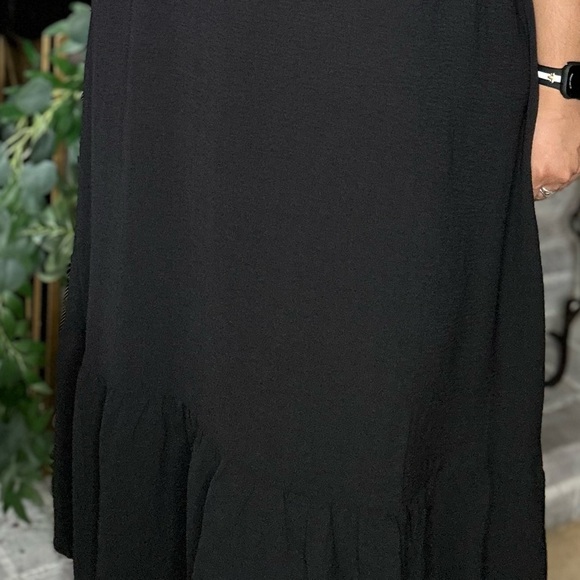 Black Open Back Maxi Dress - Picture 5 of 5